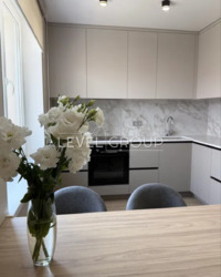 ������ 2-� �������� � �� ����� ����� 'Cappuccino House' ���� 1