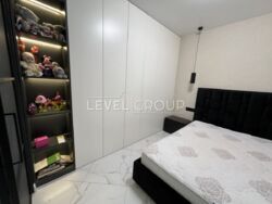     One House     5