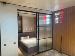 Manhattan City        4