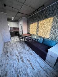  1-      Crystal Avenue  12