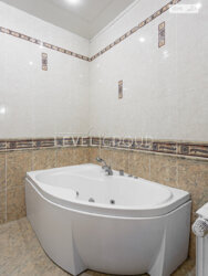 Продаж 4-кімнатної квартири по вул. Левка Лук'яненка фото 11 Продаж 4-кімнатної квартири по вул. Левка Лук'яненка фото 11