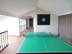 ������ ������������� 9 ��������� �������� ��������� 555� � ������� �� ��������� ���� 27