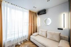 ��������� ������� �� ����� �������� 44 �² �� 14�� ������ � ����� ��������. ���� 7