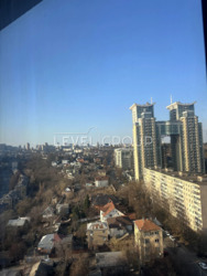 ������ 4-������� �������� (106�2) � �� Edelweiss House �� ���.���������� 70� ���� 9