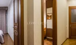  3 . 1052    ,  44  2