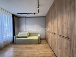 ������ 2� � �� Svitlo Park �������� ����� 3 ���� 9