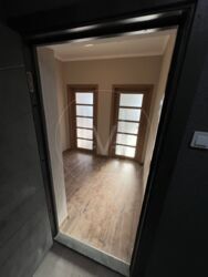  1  422  SKY AVENUE   4