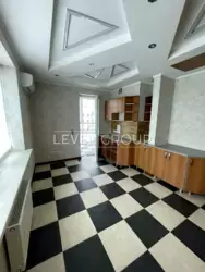  2-    ,  1900$/2,   .  8