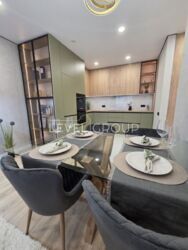 Продаж 2-кімнатної квартири з дизайнерським ремонтом вул. Всеволодова Змієнка, 15/23 фото 4 Продаж 2-кімнатної квартири з дизайнерським ремонтом вул. Всеволодова Змієнка, 15/23 фото 4