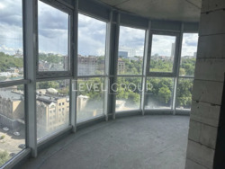  2-     Podil Plaza & Residence  7