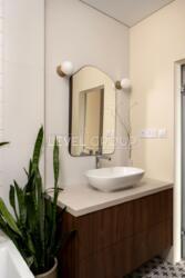 ������ �������� 1-� ������� (43 ��.�.) �������� � ����� ����� �� ��������� ���� 18