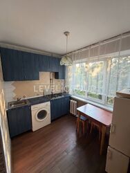 Продаж затишної 1к квартири 33.8 м², вул. Василя Кучера 2А, Святошинський р-н фото 1 Продаж затишної 1к квартири 33.8 м², вул. Василя Кучера 2А, Святошинський р-н фото 1