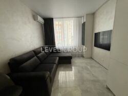      Crystal venue  16