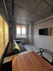  1-      Crystal Avenue  14