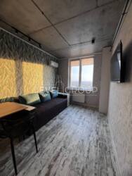  1-      Crystal Avenue  11