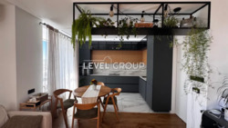 Продам простору 2-кімнатну квартиру (ремонт і техніка) ЖК «Каховський». фото 1 Продам простору 2-кімнатну квартиру (ремонт і техніка) ЖК «Каховський». фото 1