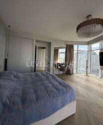 ����������� ����������� ������������ �������� ������ 120,4 �² �� 15 ������ � 17 � ����������� ������� �� ���. ѳ����� ��������, 44-�. ���� 18