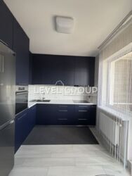  3-  (72 ²)   ' ѳ'  , 19  6