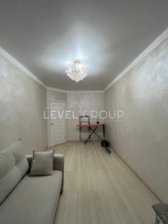   2    Sofia Residence,    14