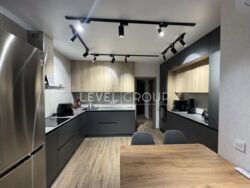 ����� ������� ������ 2� �������� ����� �� ����� ����, �������� �������. ���� 1