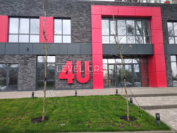 2-    4U  7