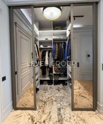 ����������� ����������� ������������ �������� ������ 120,4 �² �� 15 ������ � 17 � ����������� ������� �� ���. ѳ����� ��������, 44-�. ���� 28