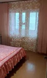  4-     , 10  4