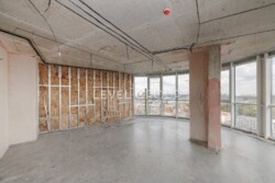     4       'Podil Plaza & Residence'  . 73  7