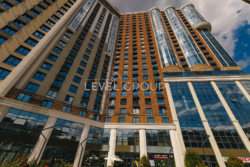    4       'Podil Plaza & Residence'  . 73  1