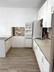 Продається 2к квартира . 67м2. Варшавський мікрорайон фото 1 Продається 2к квартира . 67м2. Варшавський мікрорайон фото 1