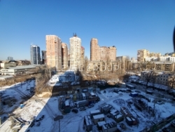    81m2 Greenville    , 7  7