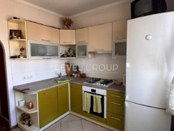 ������ 2-������� ��������, 51,5 �² 9/9 ������ ���� 1