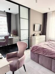   , ,  . (), 26, .    11