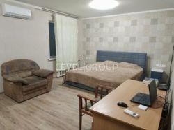 2К квартира біля метро Позняки з функціональним плануванням фото 1 2К квартира біля метро Позняки з функціональним плануванням фото 1