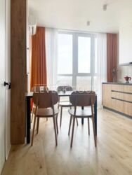 ������� �������� � �� '̳��� ����', �������������, ���� 10