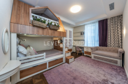 193²        Jack House!  19