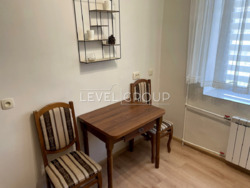 ������ 1-������� �������� ���. ��������, 21 (10�15 �� ���� �� ����� ���������) ���� 14