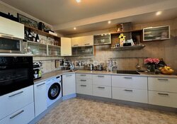 ����������� ������� �������� �� 8 ������ ��������� ������ 108��.�. �� ������� ��������� ����, 56. ���� 2