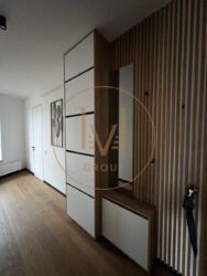 2  70 .   Podil Plaza & Residence    3