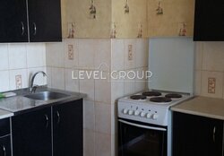 ��������� �� ������� ������� 1-������� �������� �� �������: ���. ������ ���������� ����������, 8 (�������). ���� 2