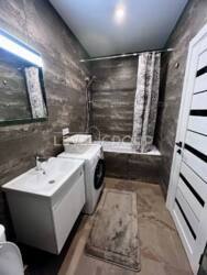  1-      Crystal Avenue  18