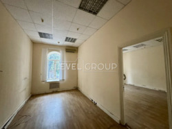 ����������� �� ������� ��������� ��������, �������� ������ �ᒺ������ ����� ������� (9 �����), ������������ �� 1 �� 2 �������� ��������� ����� � ����� ���� � �� ������ �������, 11 �������������� ������. ���� 5