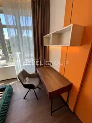      52  (Pechersk Plaza)  4