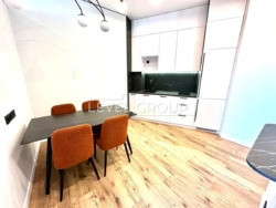  2       Manhattan City ( ѳ)  4