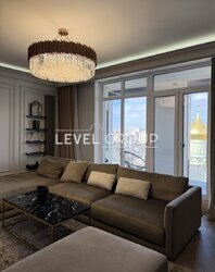 ����������� ����������� ������������ �������� ������ 120,4 �² �� 15 ������ � 17 � ����������� ������� �� ���. ѳ����� ��������, 44-�. ���� 10