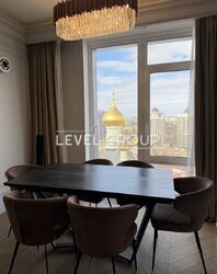 ����������� ����������� ������������ �������� ������ 120,4 �² �� 15 ������ � 17 � ����������� ������� �� ���. ѳ����� ��������, 44-�. ���� 8