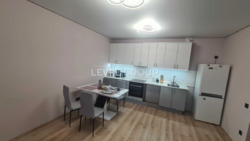  2-    SKY AVENUE  2
