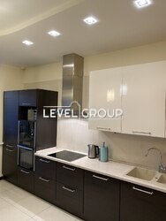 Продаж квартири 3 кімнатна з ремонтом 94м2 вул.Гната Хоткевича 10, метро Чернігівська 200м.. фото 1 Продаж квартири 3 кімнатна з ремонтом 94м2 вул.Гната Хоткевича 10, метро Чернігівська 200м.. фото 1