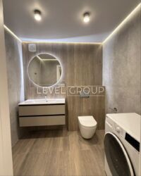 ������ 2-� �������� � �� ����� ����� 'Cappuccino House' ���� 12