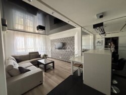 , 쳿, . (40- ), 58, 250 000$  8